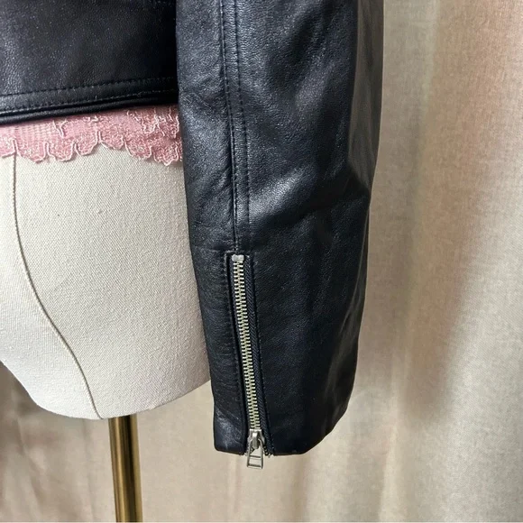 Rondes et Jolies Vintage Leather Biker Jacket with Belt - Picture 9 of 12